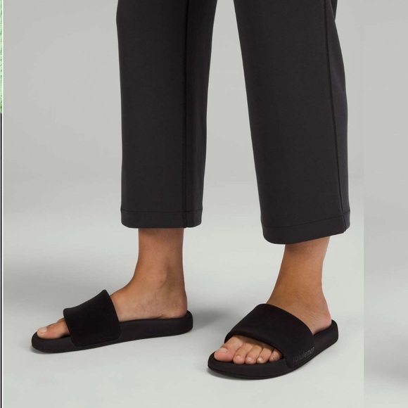 Lululemon Sz 14 Softstreme High Rise Straight Leg Pull On Cropped Black Pants - Picture 5 of 16